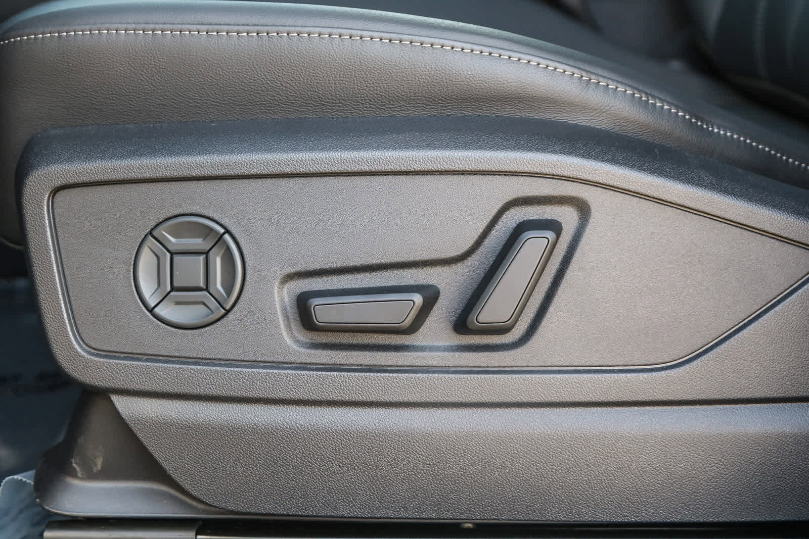 New 2025 Audi Q5 Premium image 29