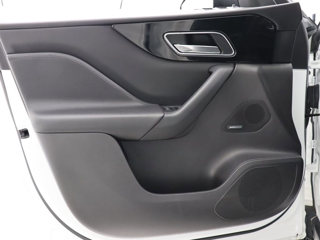 Used 2019 Jaguar F-PACE Premium AWD/4WD image 44