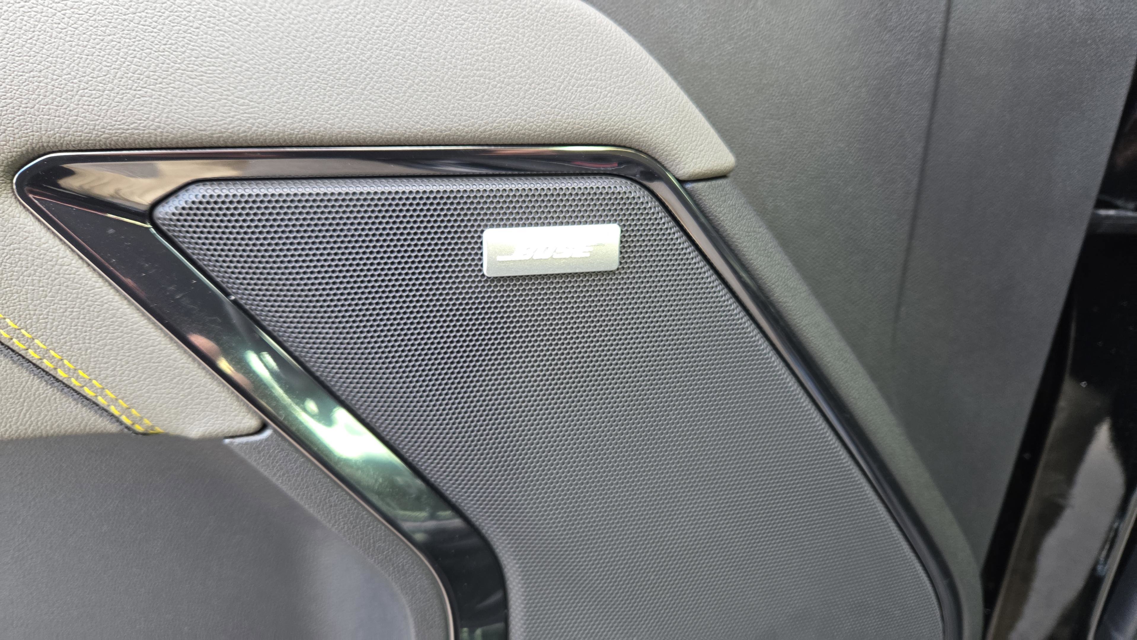 New 2026 Chevrolet Silverado 1500 ZR2 w/ Dark Appearance Package image 27