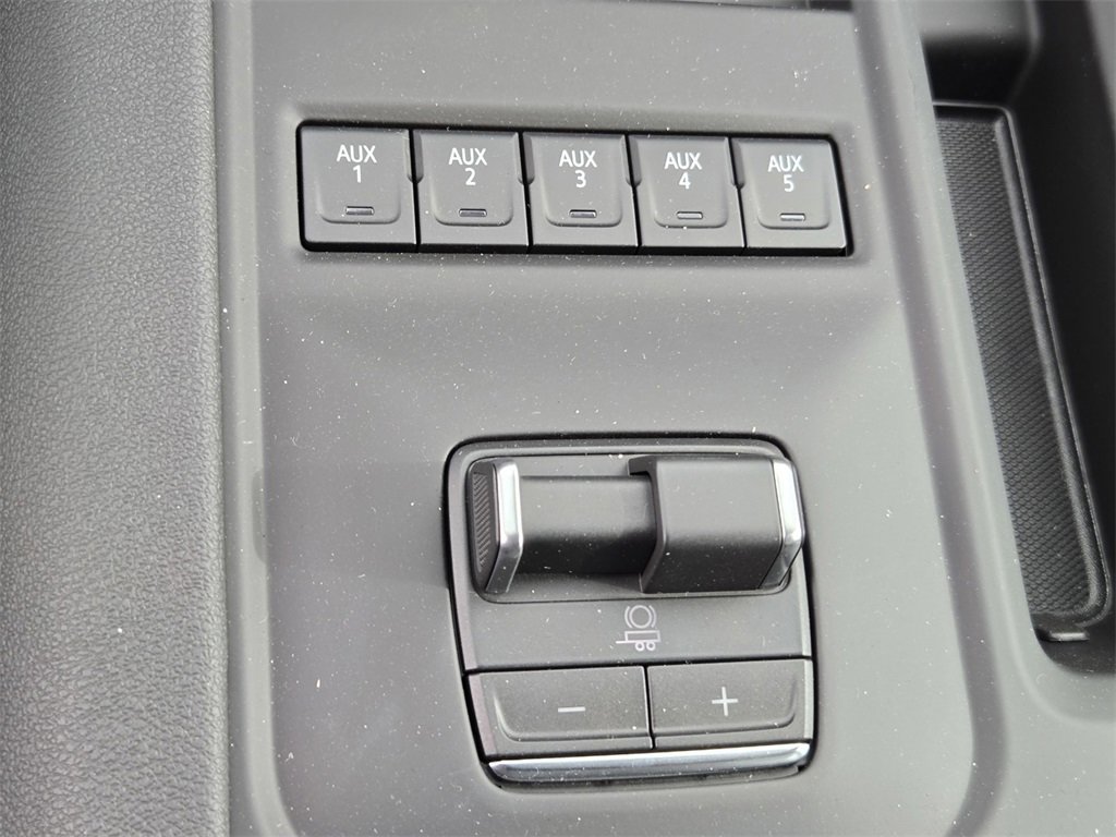 New 2026 GMC Sierra 2500 AT4 w/ AT4 Premium Plus Package image 18