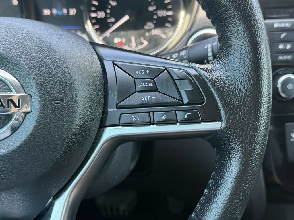 Used 2019 Nissan Rogue SV AWD/4WD image 23