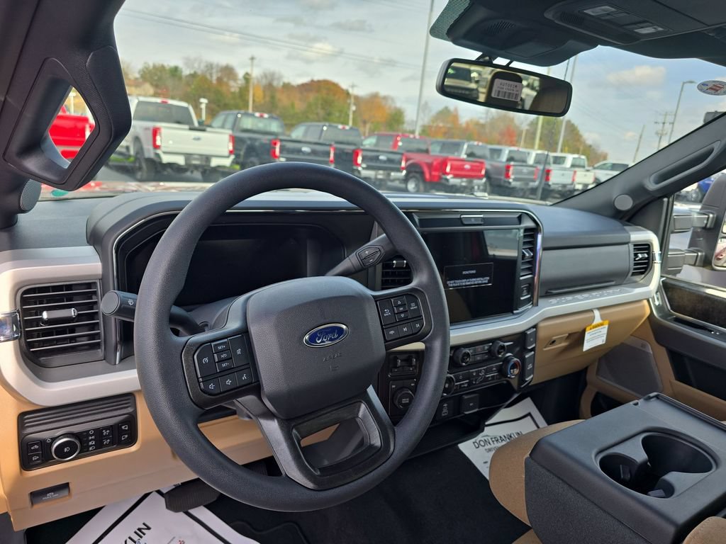 New 2026 Ford F250 XLT w/ XLT Premium Package AWD/4WD image 14