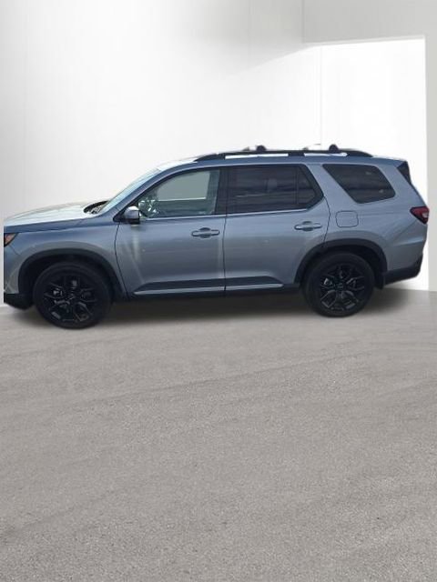 Certified 2025 Honda Pilot Touring image 1