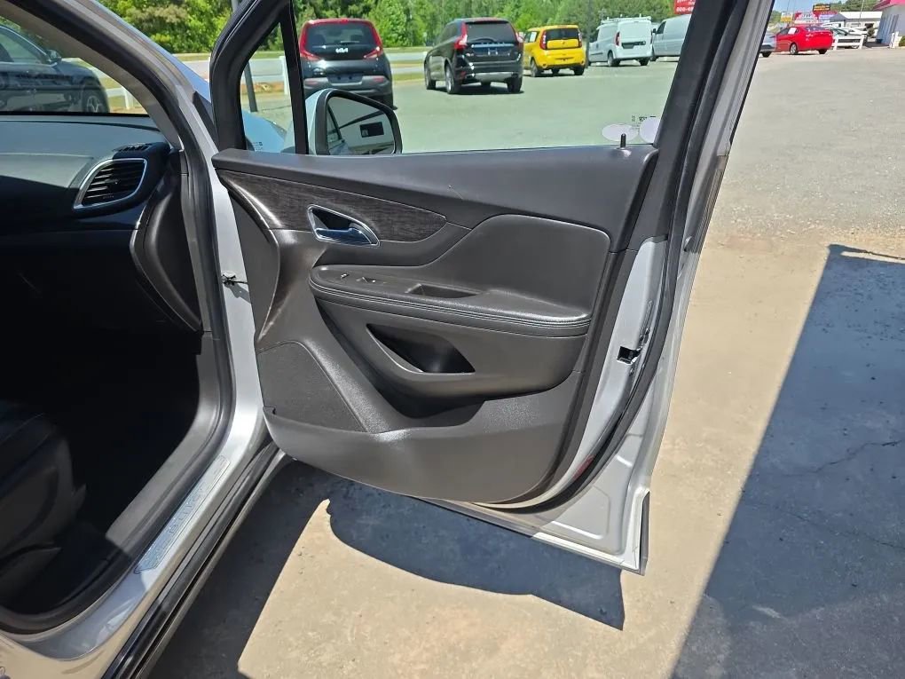 Used 2016 Buick Encore AWD image 41