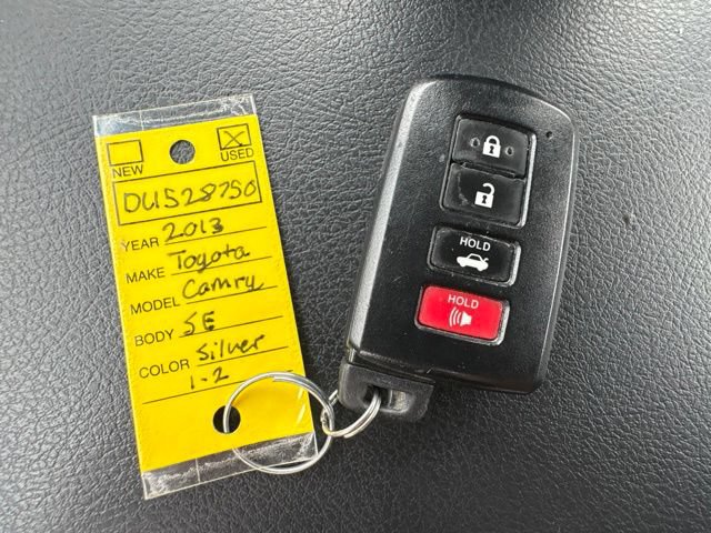 Used 2013 Toyota Camry SE w/ Leather Pkg FWD image 18