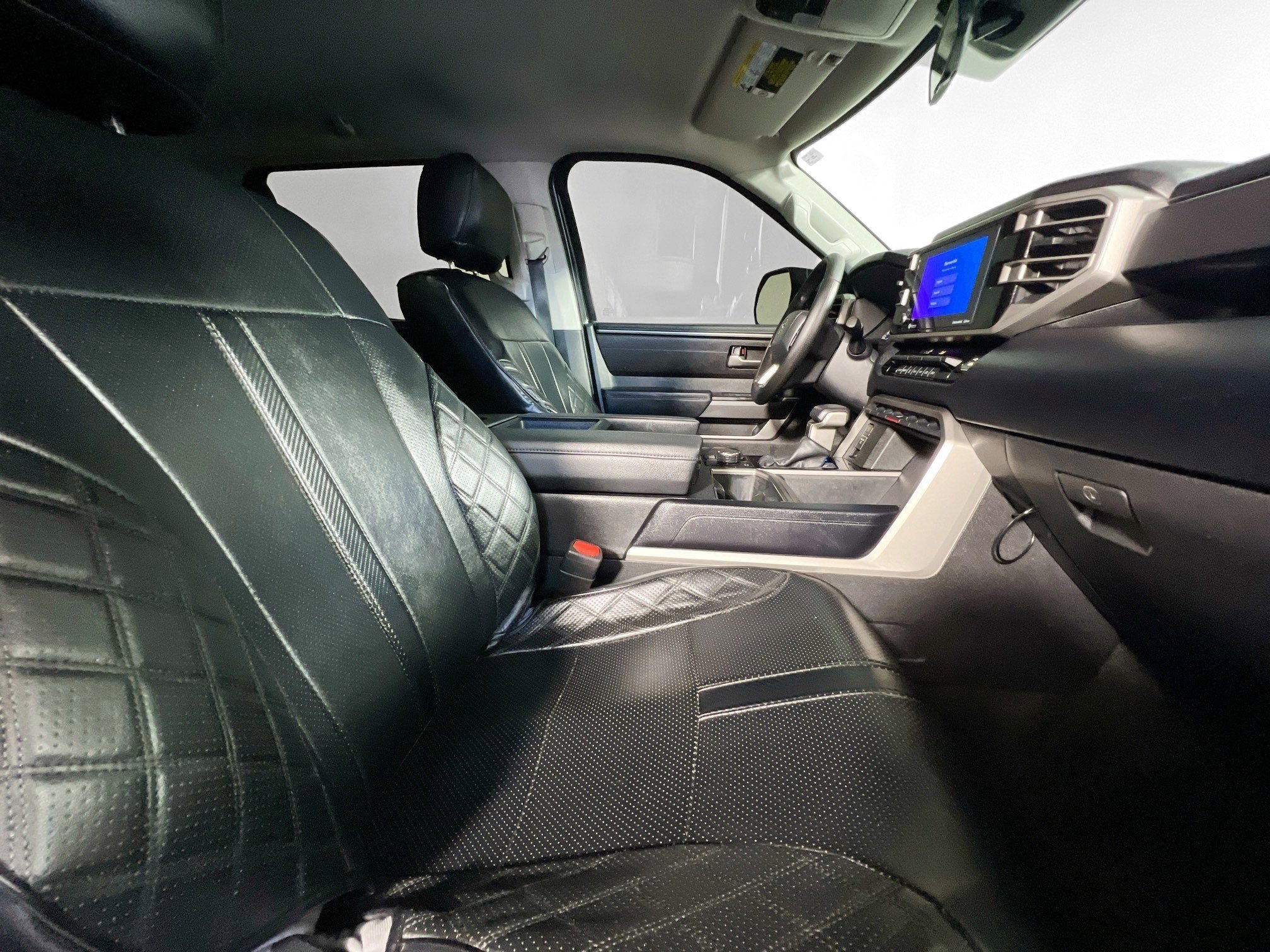 Used 2024 Toyota Tundra SR5 w/ SR5 Convenience Package AWD/4WD image 30