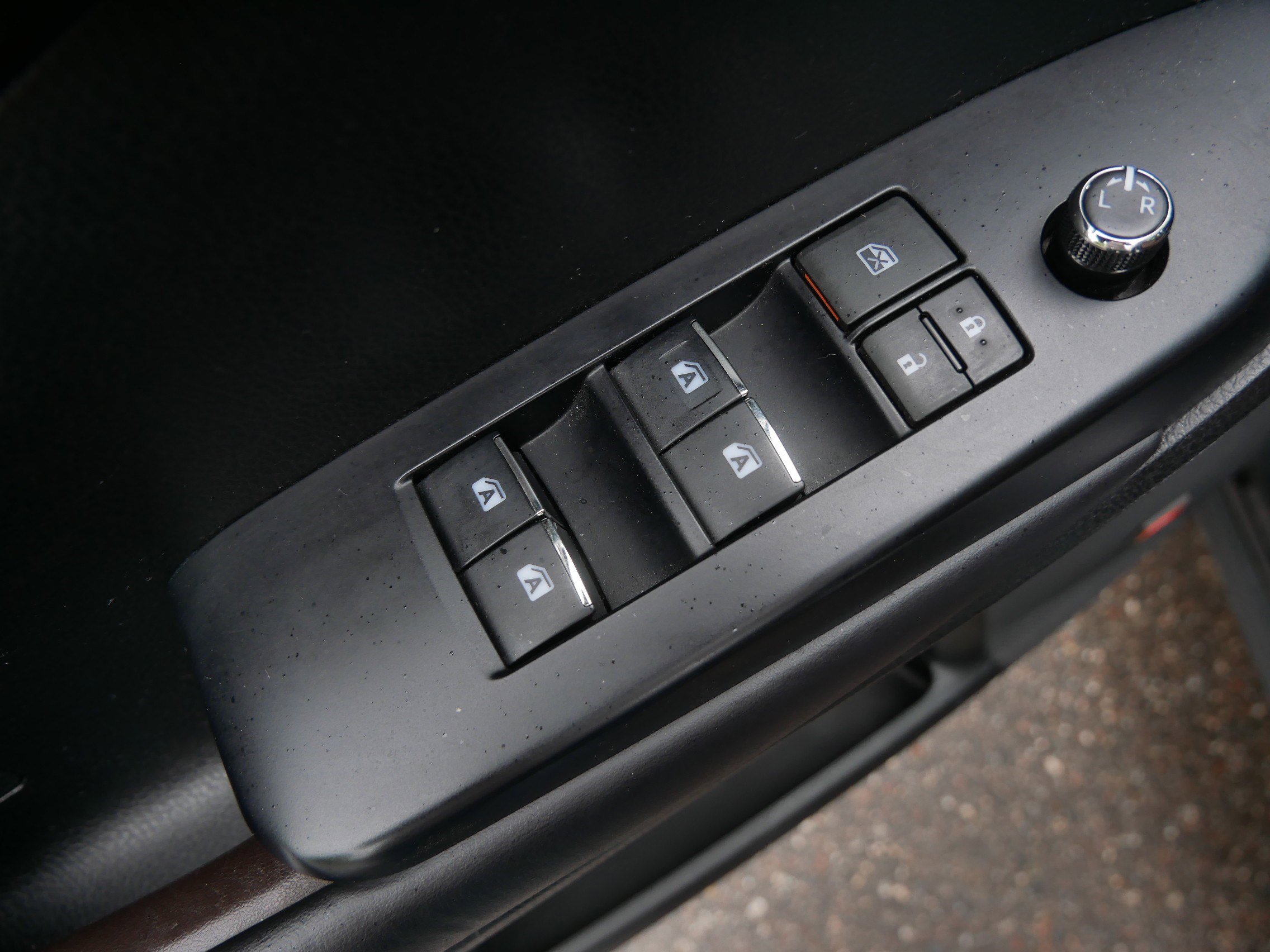 Used 2019 Toyota Highlander Limited AWD/4WD image 22