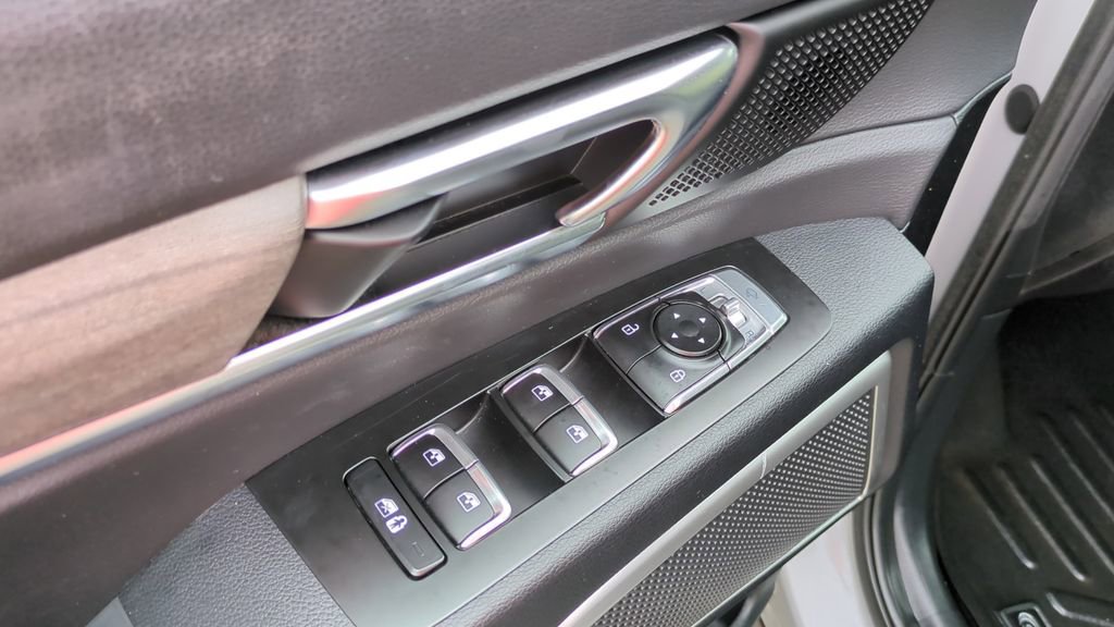 Used 2022 Kia Telluride EX w/ EX Premium Package image 13