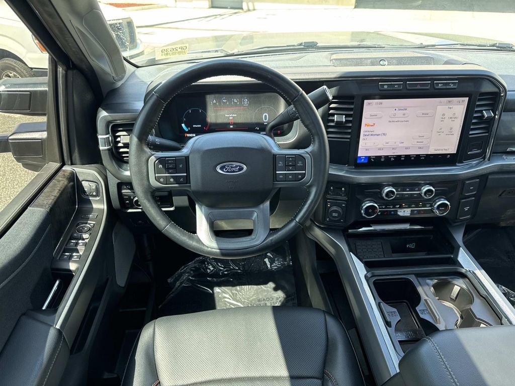 Used 2024 Ford F250 Lariat w/ FX4 Off-Road Package AWD/4WD image 9