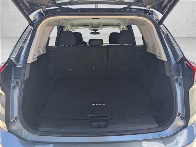 Used 2024 Nissan Rogue SV image 6
