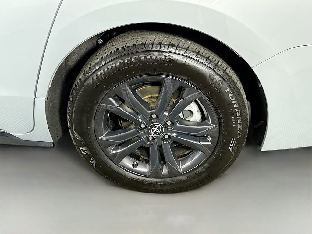Certified 2025 Toyota Sienna XSE AWD/4WD image 39