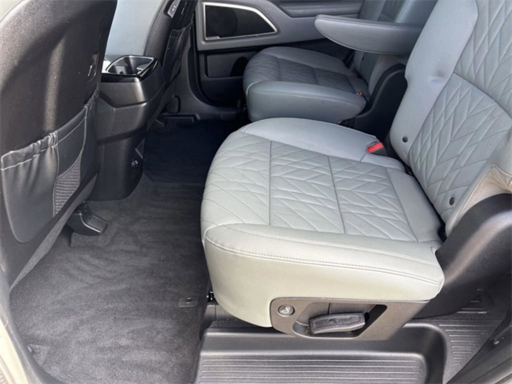 Used 2023 Kia Telluride EX X-Line image 26