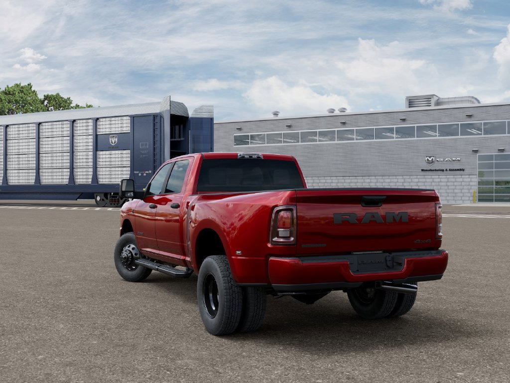 New 2027 RAM 3500 Big Horn AWD/4WD image 3