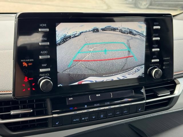 Used 2024 Toyota Sienna XSE FWD image 34