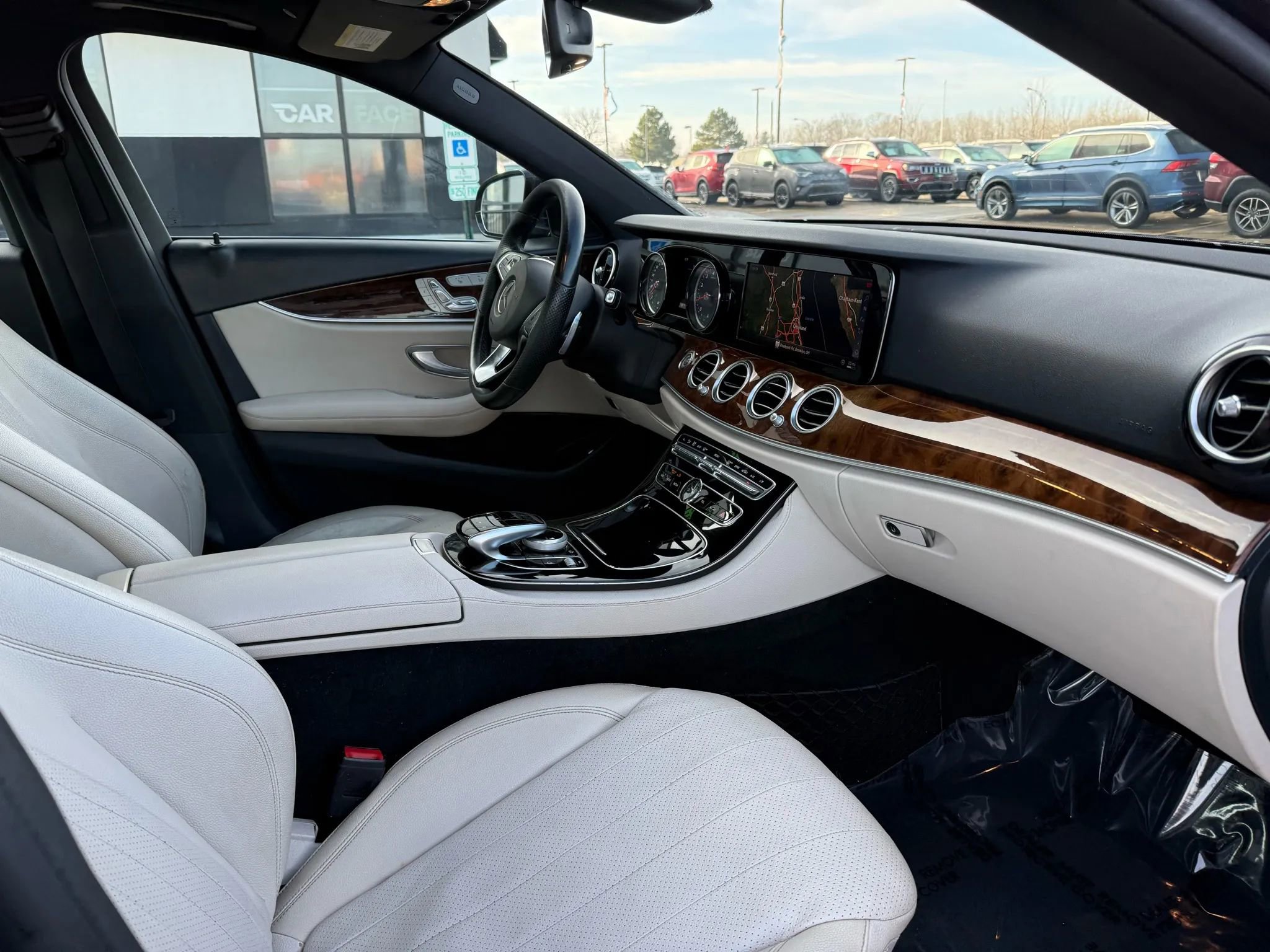 Used 2018 Mercedes-Benz E 300 4MATIC image 25