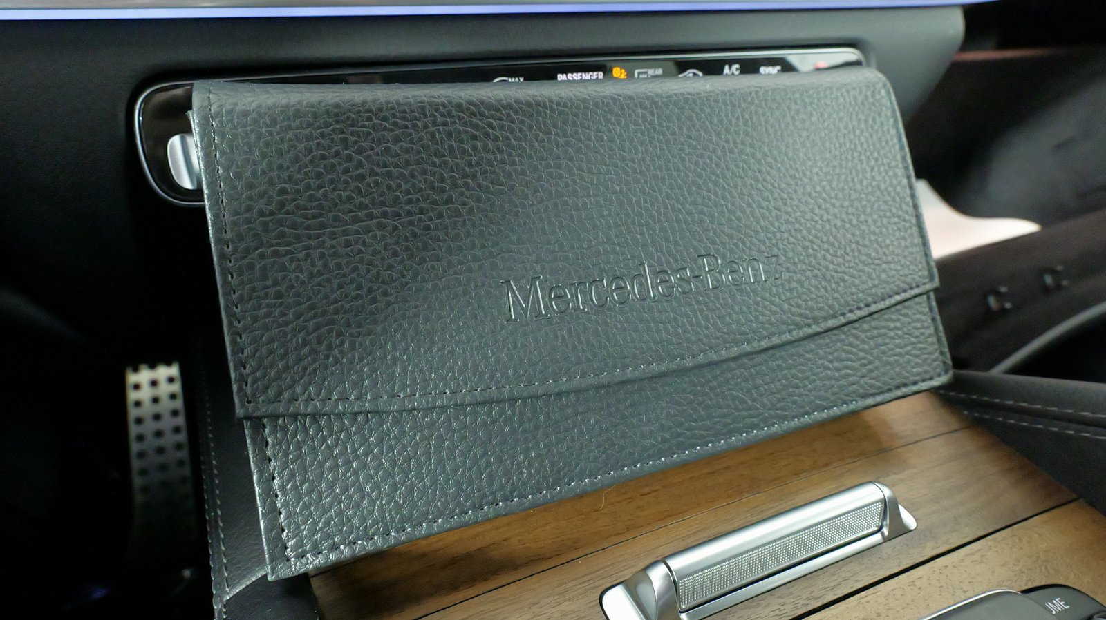 Used 2024 Mercedes-Benz GLS 450 4MATIC w/ AMG Line Exterior image 69