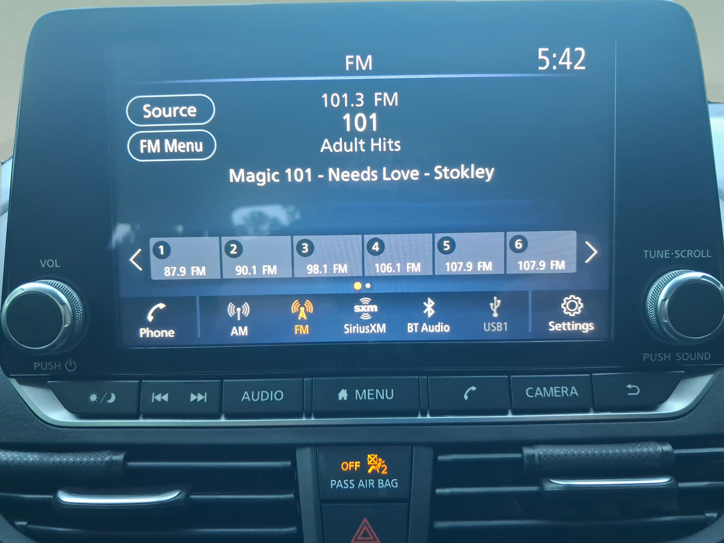 Used 2024 Nissan Altima 2.5 SR FWD image 17