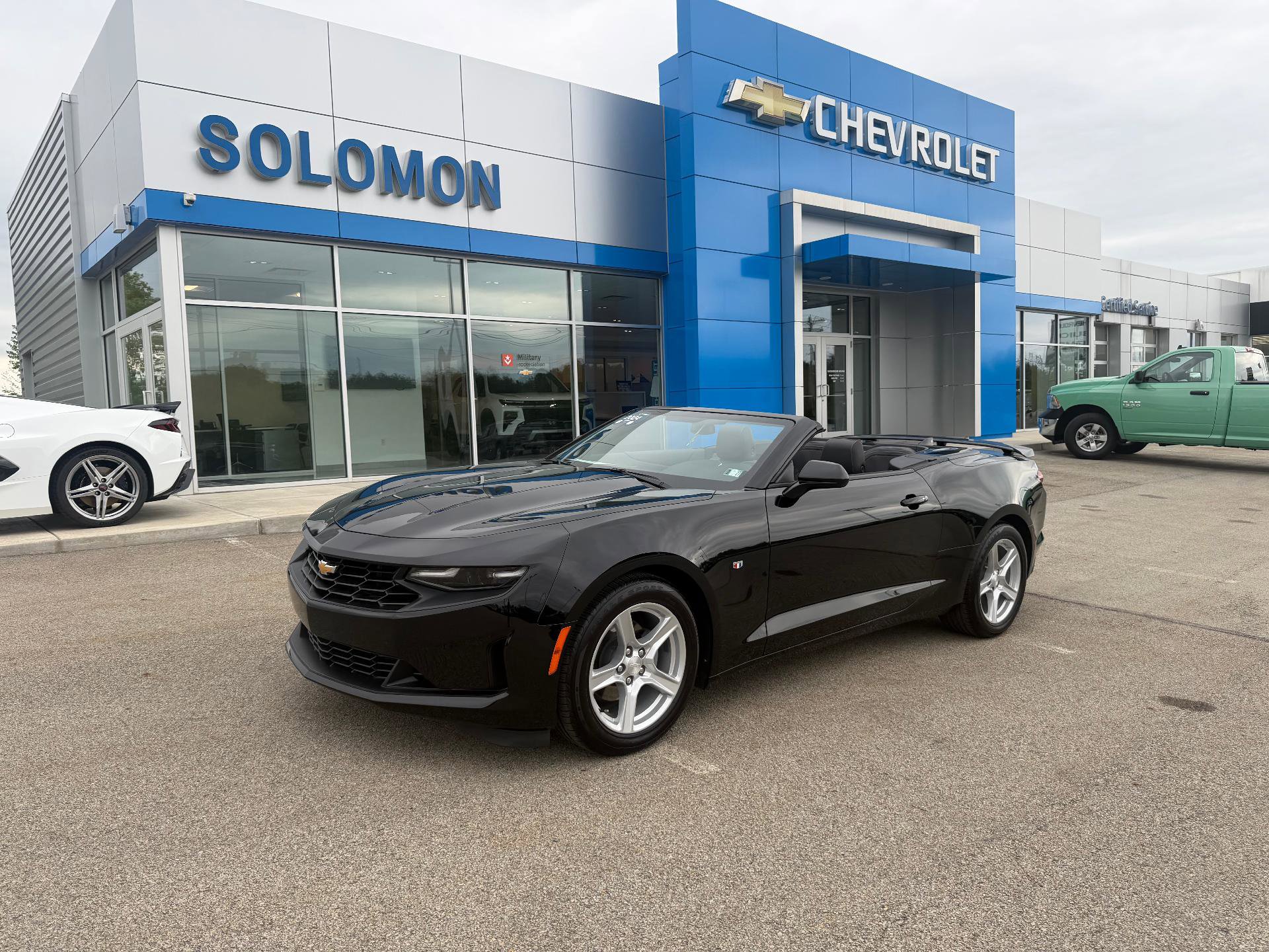 Certified 2024 Chevrolet Camaro LT RWD image 2