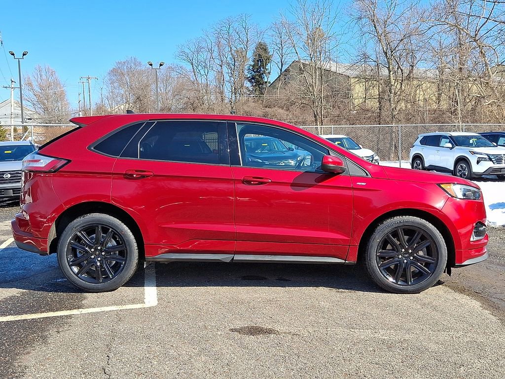 Used 2022 Ford Edge ST-Line image 7