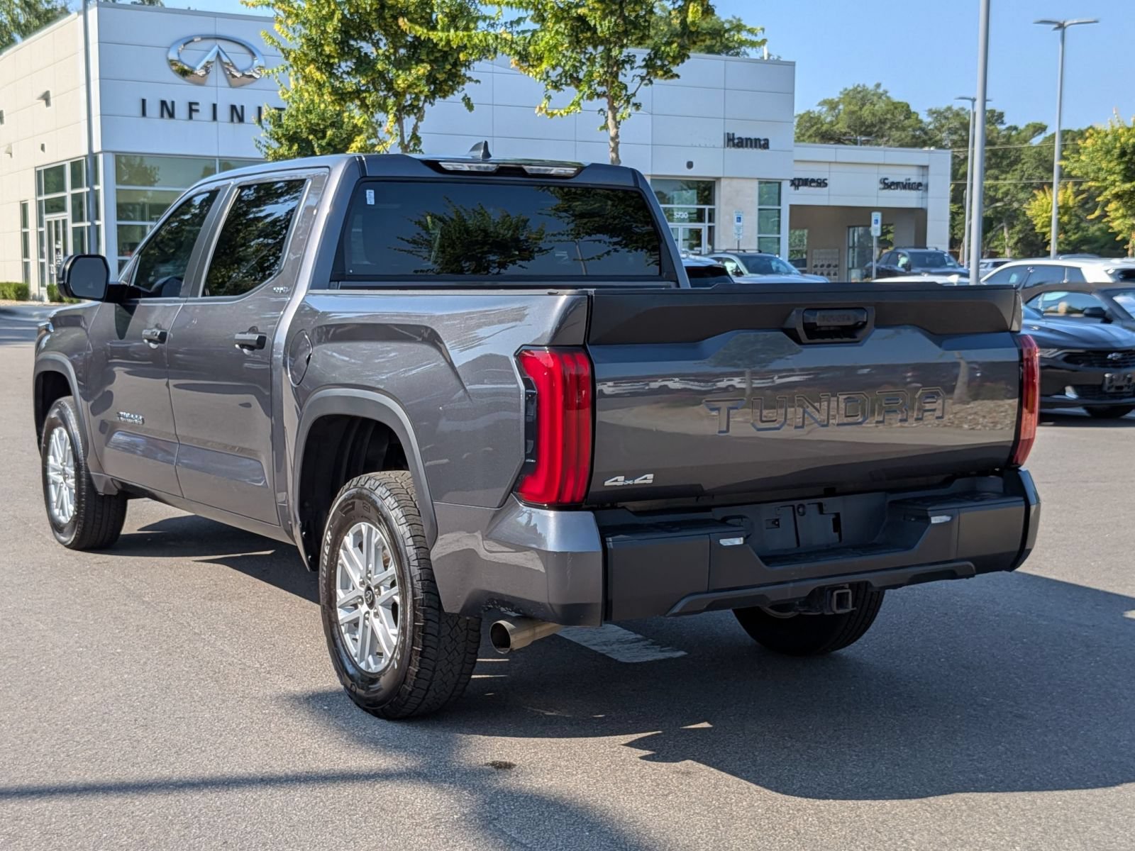 Used 2025 Toyota Tundra SR5 AWD/4WD image 5