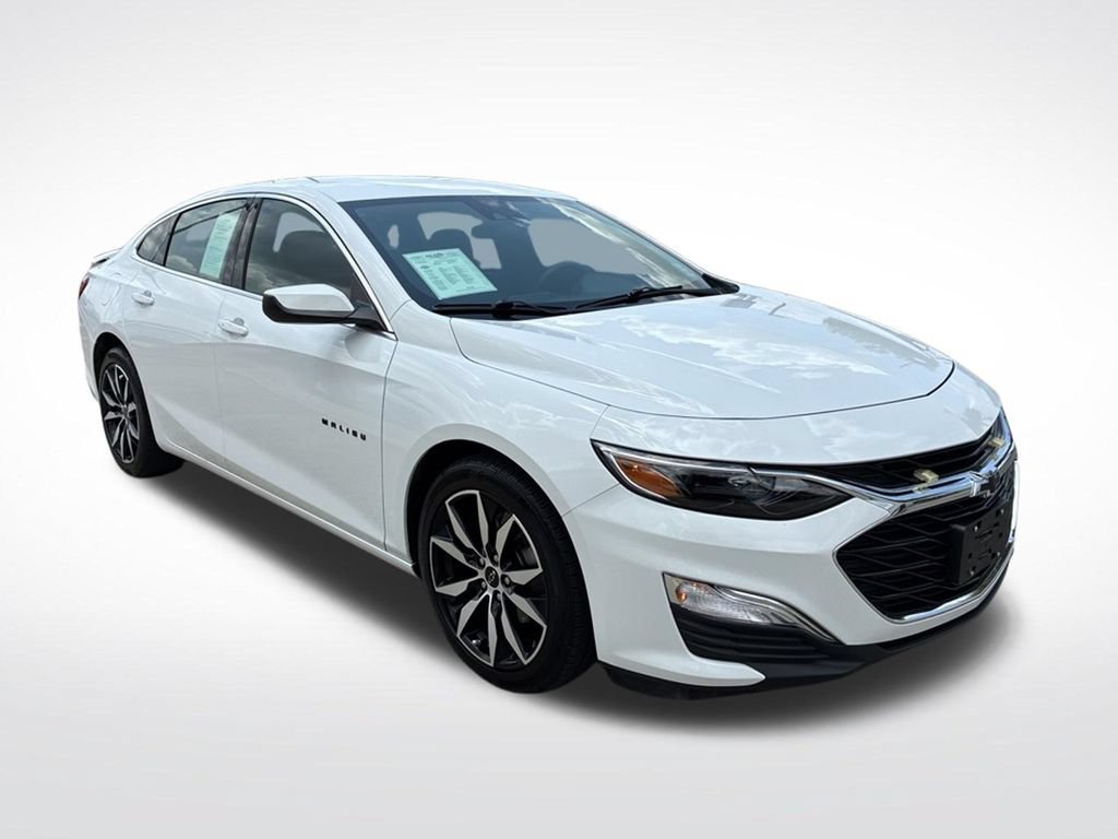 Used 2024 Chevrolet Malibu RS FWD image 3