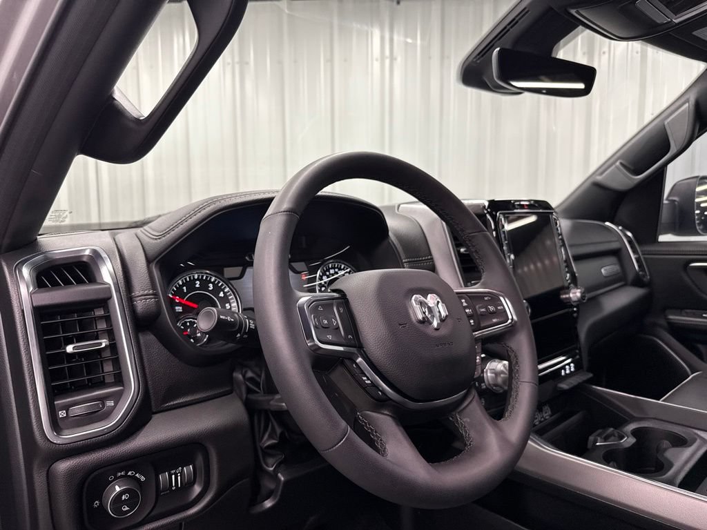 Used 2025 RAM 1500 Laramie w/ Sport Appearance Package AWD/4WD image 21