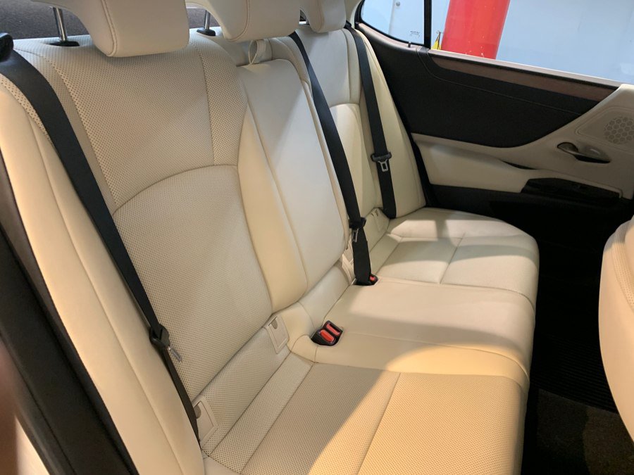 Used 2023 Lexus ES 350 w/ Premium Package FWD image 52