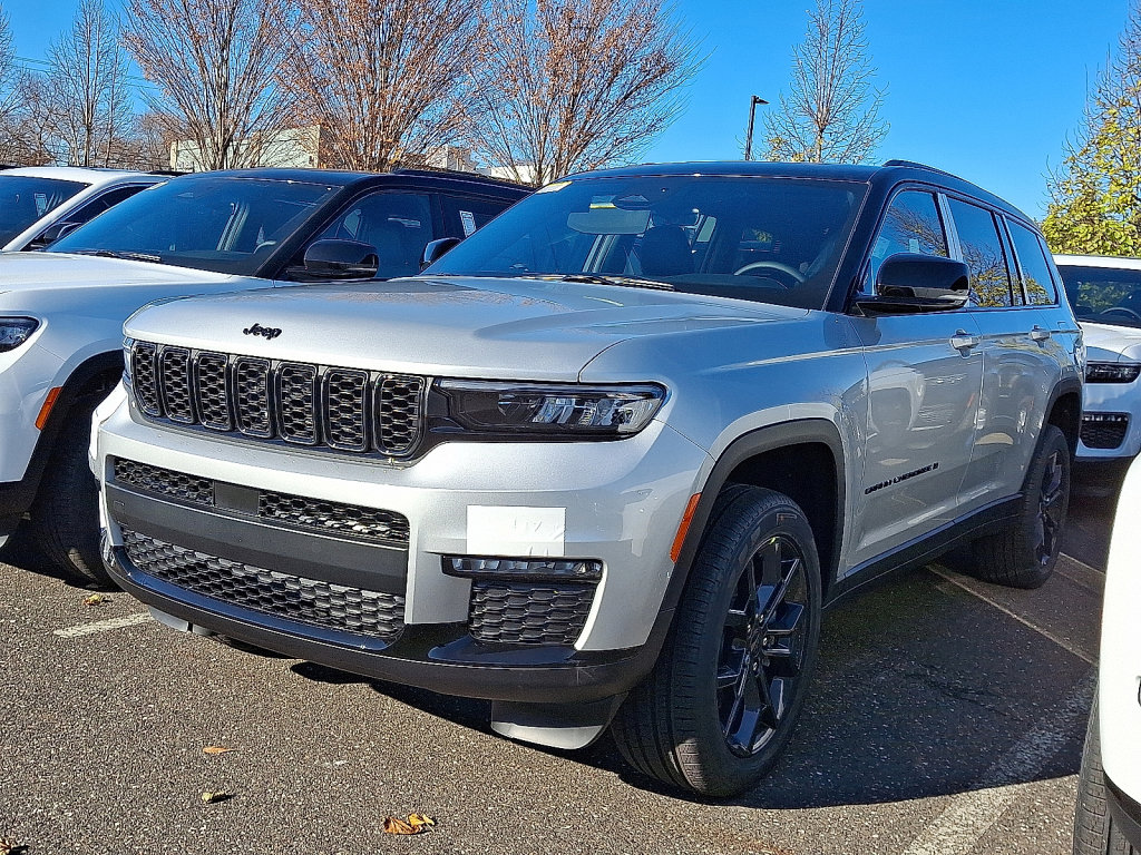 New 2025 Jeep Grand Cherokee L Limited image 1