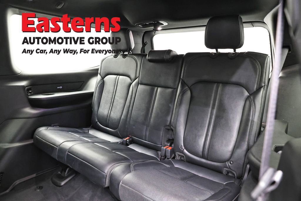 Used 2024 Jeep Wagoneer Series II AWD/4WD image 28