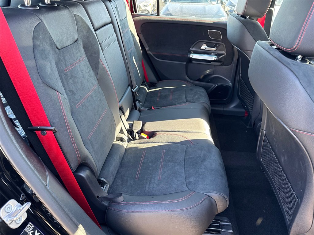 New 2025 Mercedes-Benz GLB 35 AMG 4MATIC image 16