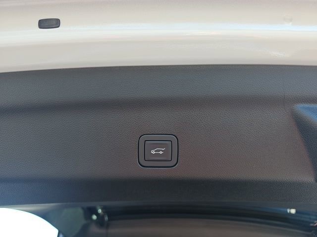 New 2026 Chevrolet Suburban Premier w/ Sun And Tow Package AWD/4WD image 11