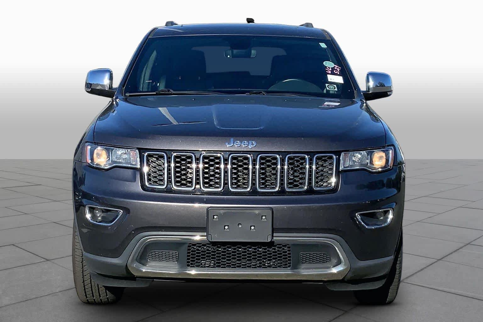 Used 2019 Jeep Grand Cherokee Limited AWD/4WD image 4