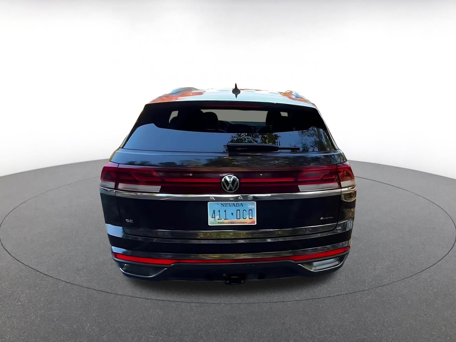 Used 2025 Volkswagen Atlas Cross Sport SE image 12