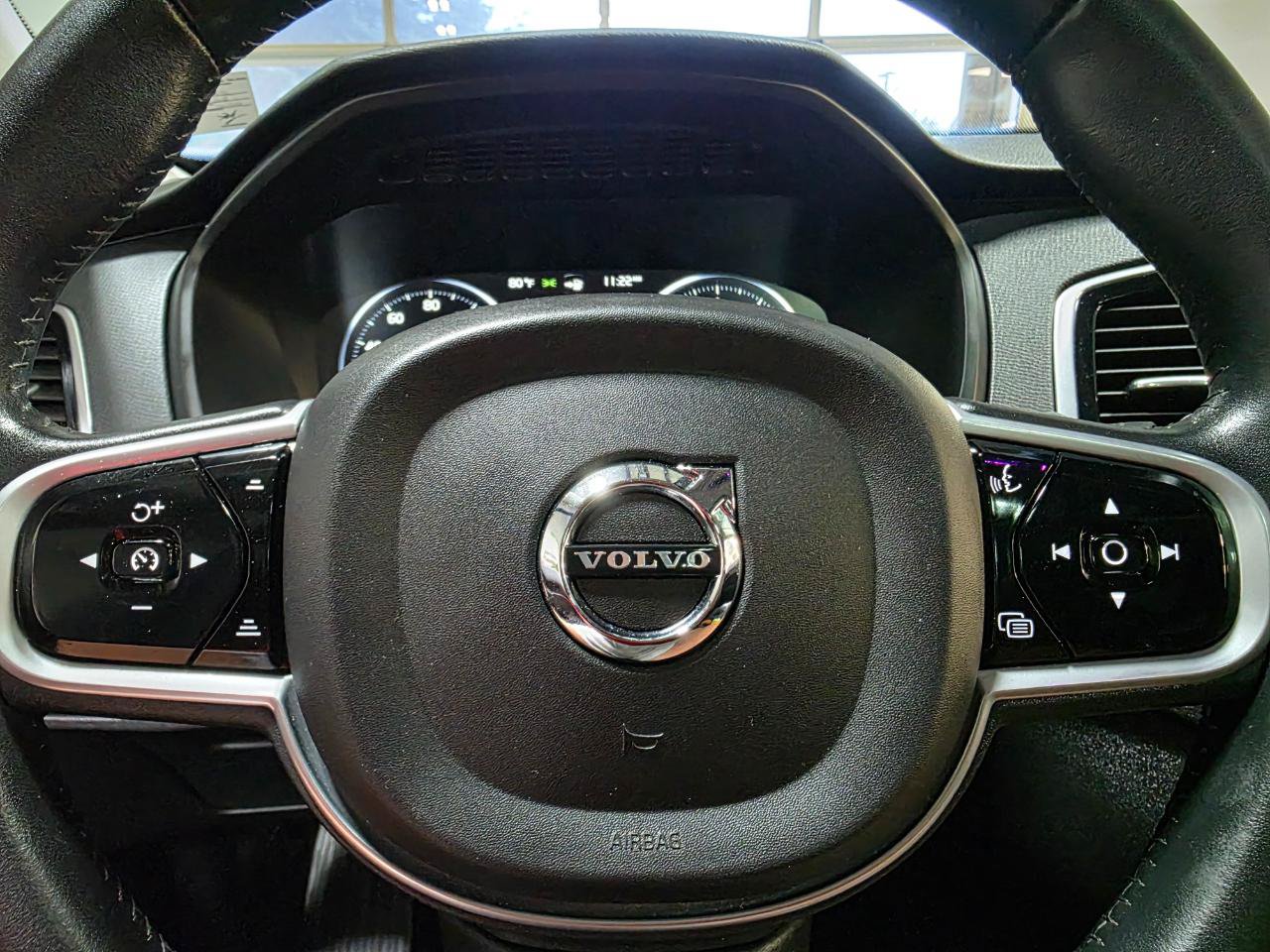 Used 2018 Volvo XC90 T6 Momentum w/ Convenience Package AWD/4WD image 29
