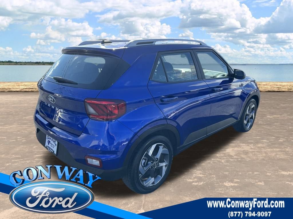 Used 2024 Hyundai Venue SEL image 5