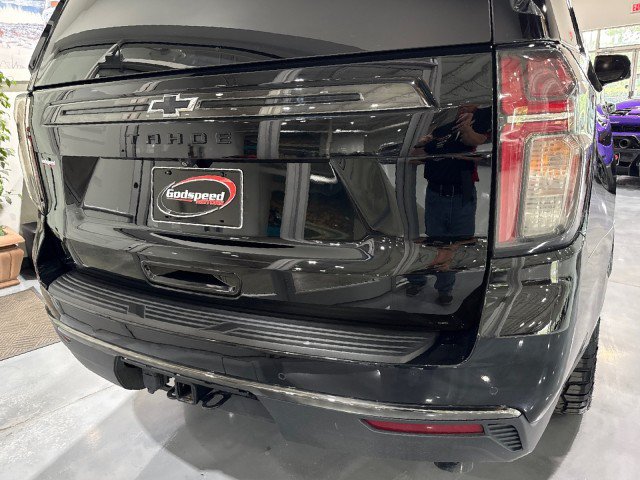 Used 2022 Chevrolet Tahoe Z71 w/ Luxury Package AWD/4WD image 33