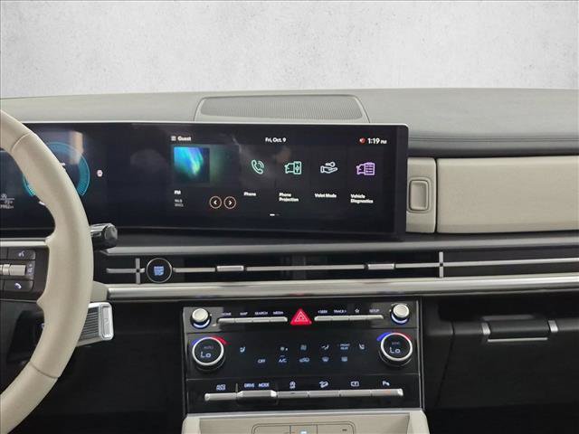 Used 2026 Hyundai Santa Fe SEL FWD image 15