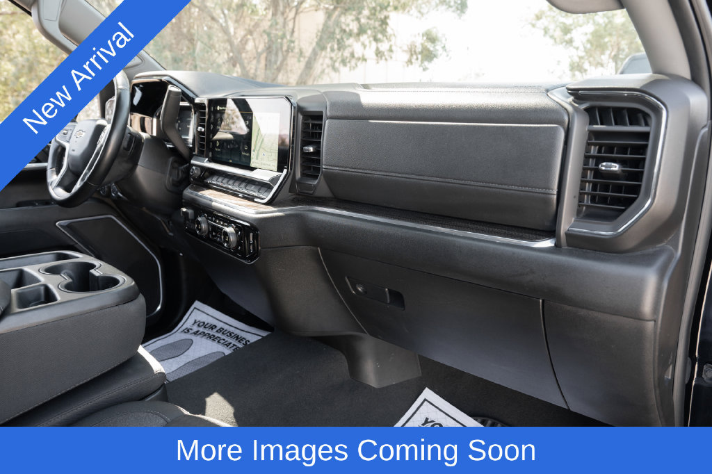 Used 2025 Chevrolet Silverado 1500 LT RWD image 41