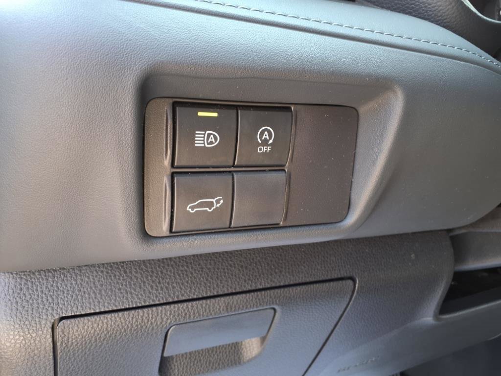 Used 2023 Toyota Highlander LE image 13