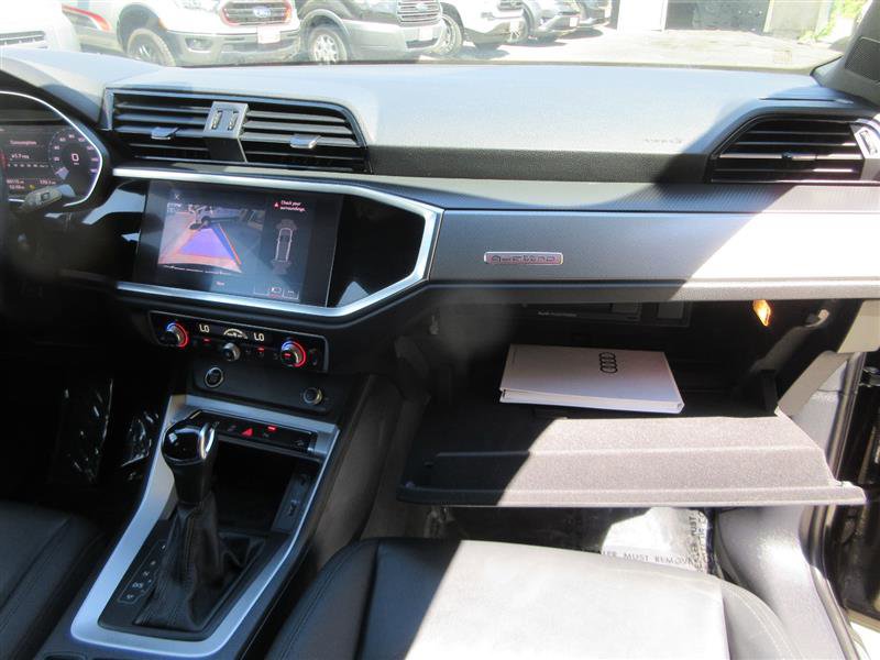 Used 2021 Audi Q3 2.0T Premium Plus w/ Premium Plus Package AWD/4WD image 32