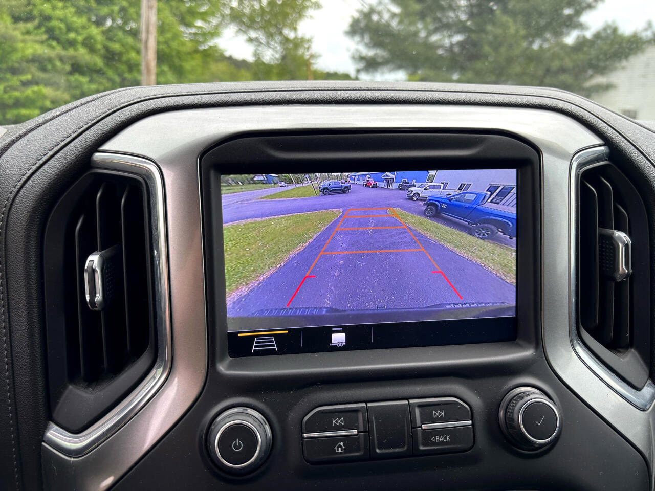 Used 2019 Chevrolet Silverado 1500 LT Trail Boss image 31