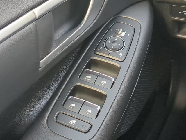 Used 2025 Hyundai Sonata SEL FWD image 27