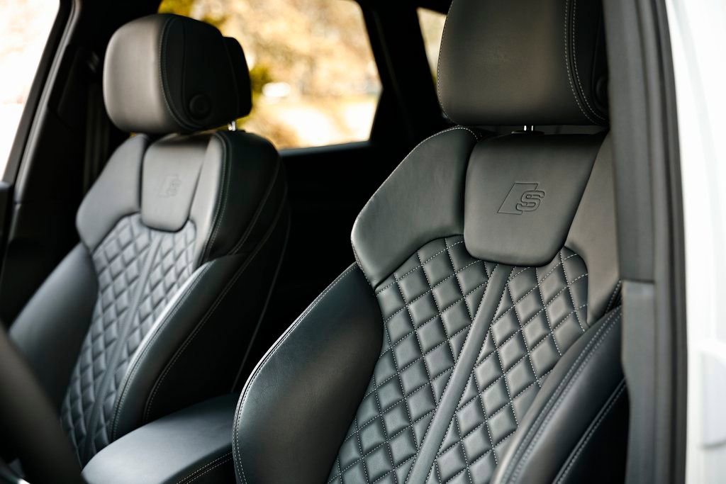 Used 2024 Audi SQ5 Premium Plus w/ Premium Plus Package image 21