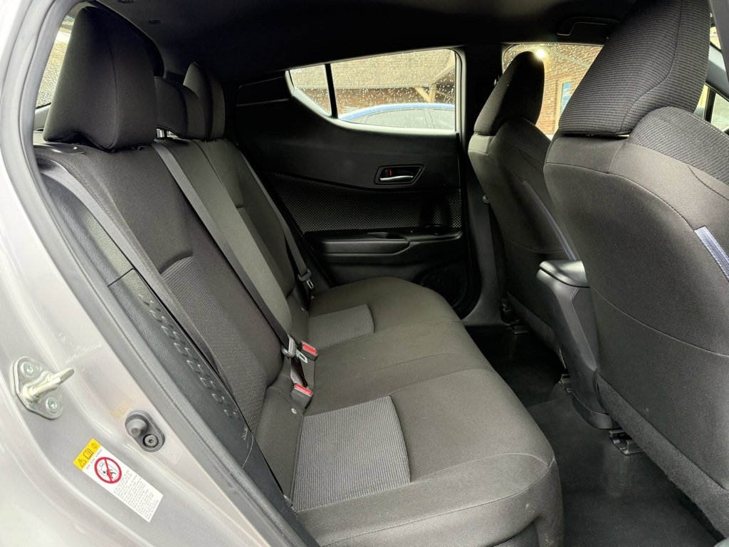 Used 2019 Toyota C-HR LE image 18