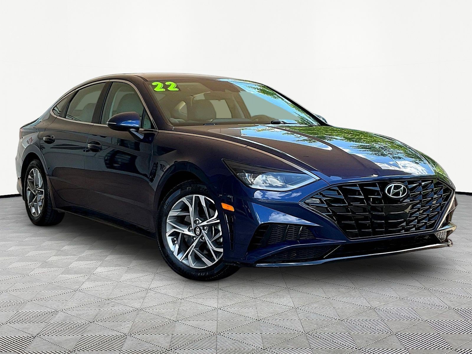 Used 2022 Hyundai Sonata SEL FWD image 3