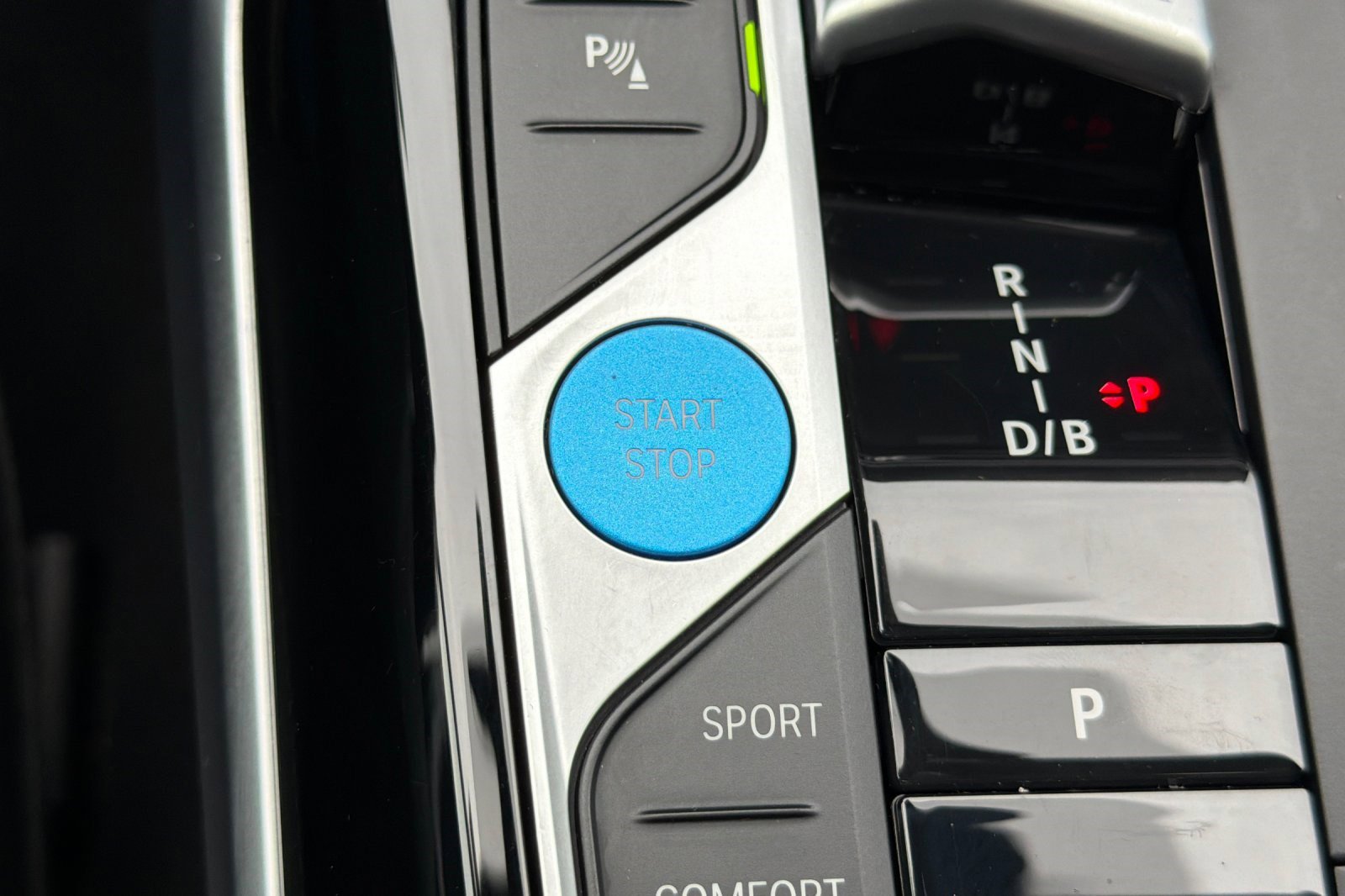 Certified 2023 BMW i4 eDrive35 w/ Parking Assistance Package image 28