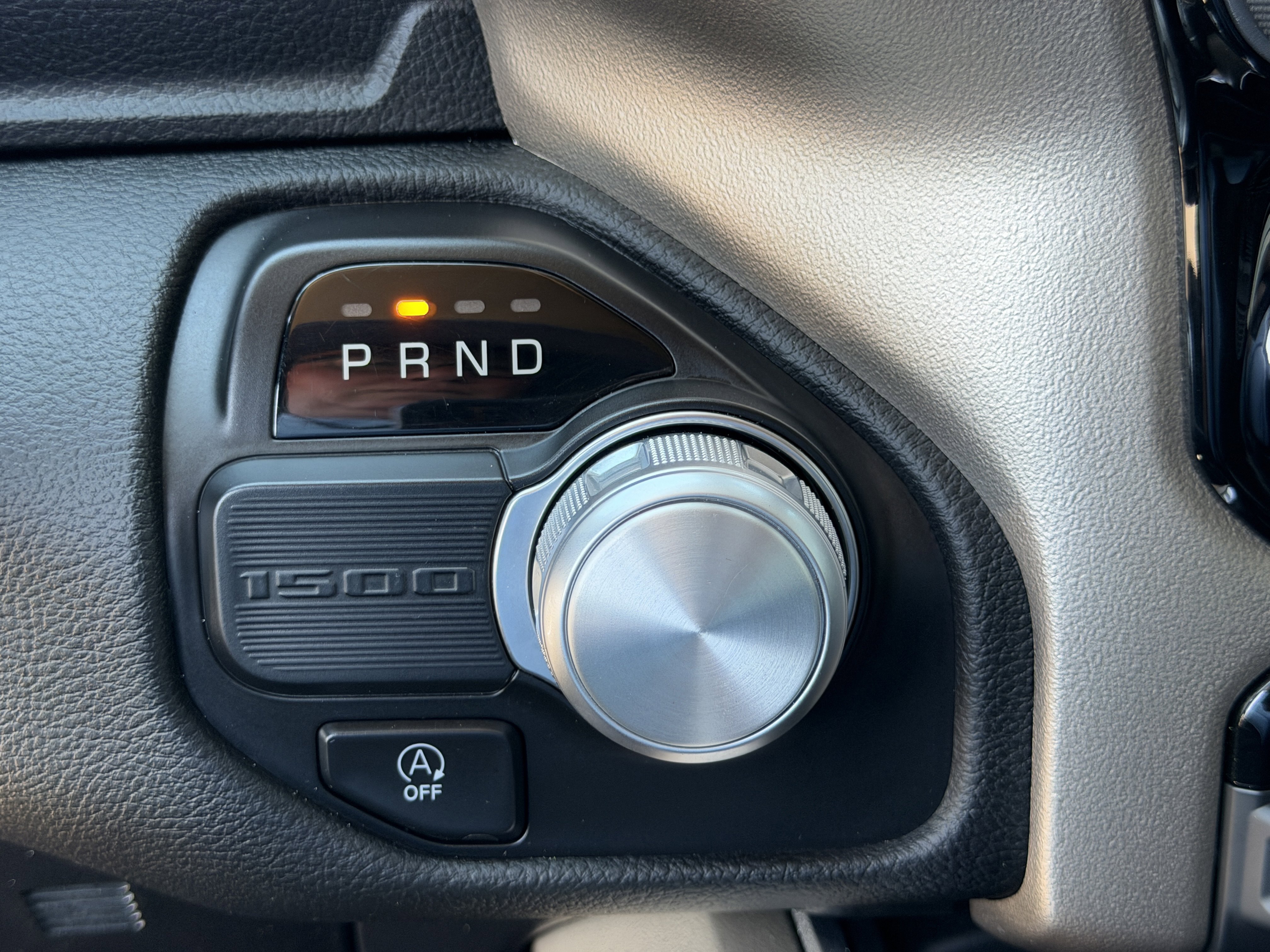 Used 2020 RAM 1500 Laramie image 26