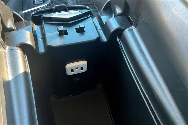 Used 2017 Buick Envision Essence FWD image 15