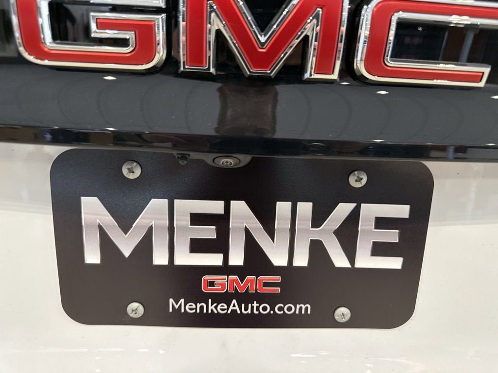 New 2025 GMC Acadia Elevation w/ Elevation Premium Package AWD/4WD image 9