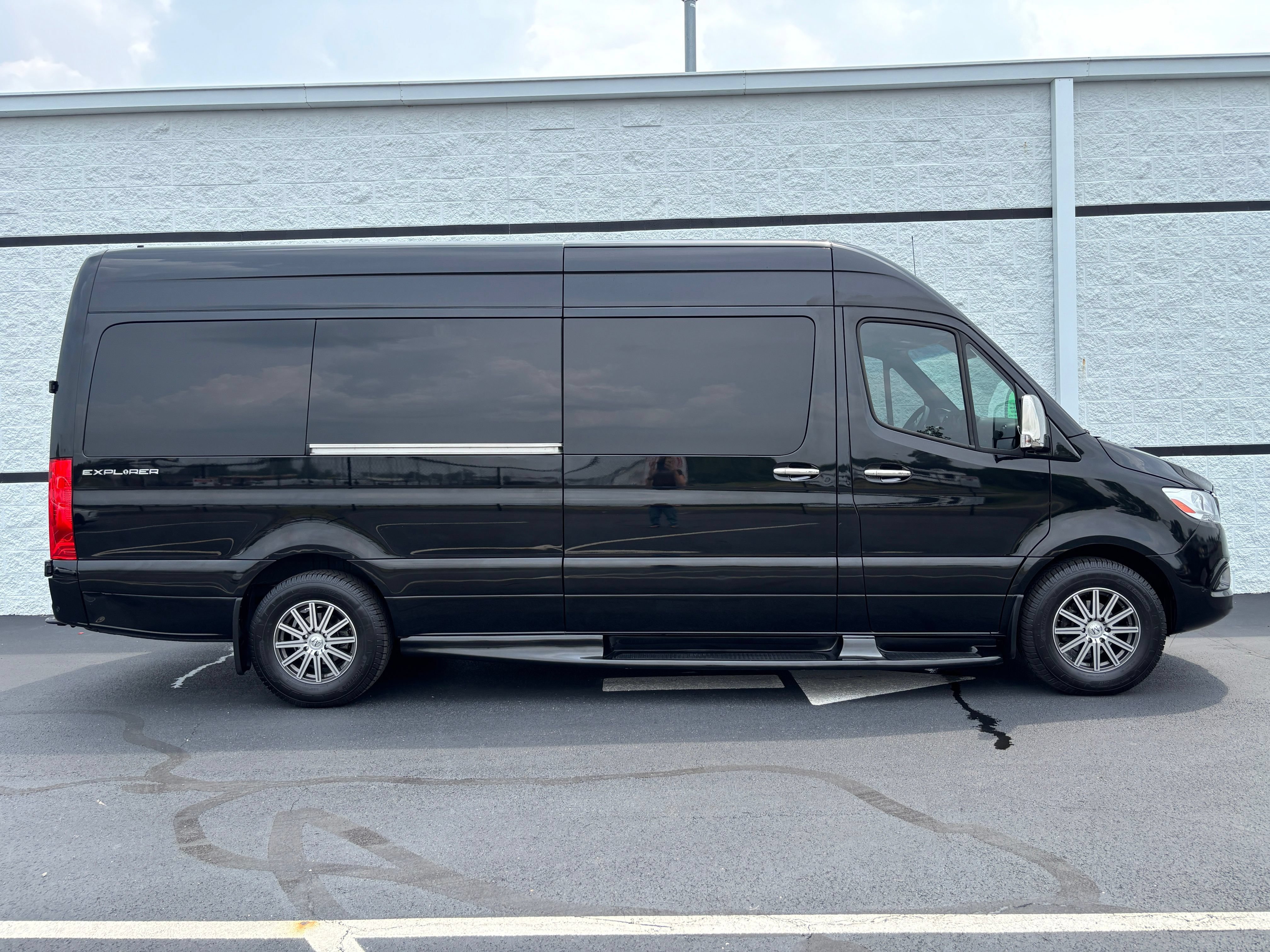 Used 2023 Mercedes-Benz Sprinter 2500 image 8
